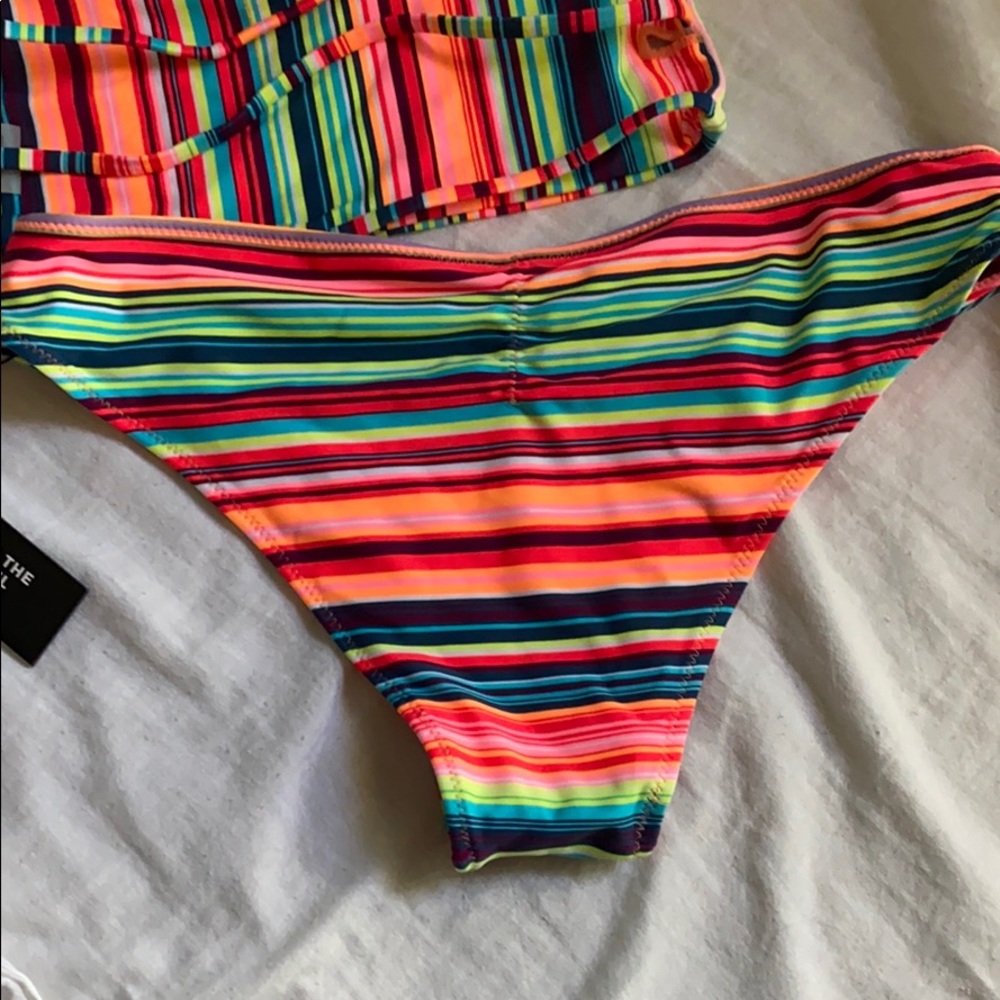 Blackbough bathing suit - Picture 8 of 9